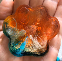 Load image into Gallery viewer, Large Resin Paw-Customizable