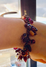 Load image into Gallery viewer, Chunky mauve and metal bracelet

